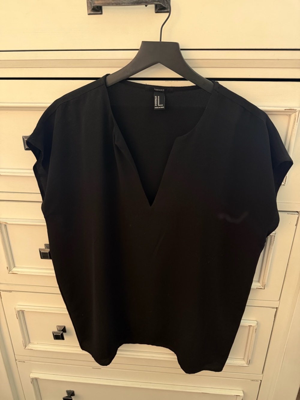 Forever 21 Black V-Neck Cap Sleeve Blouse